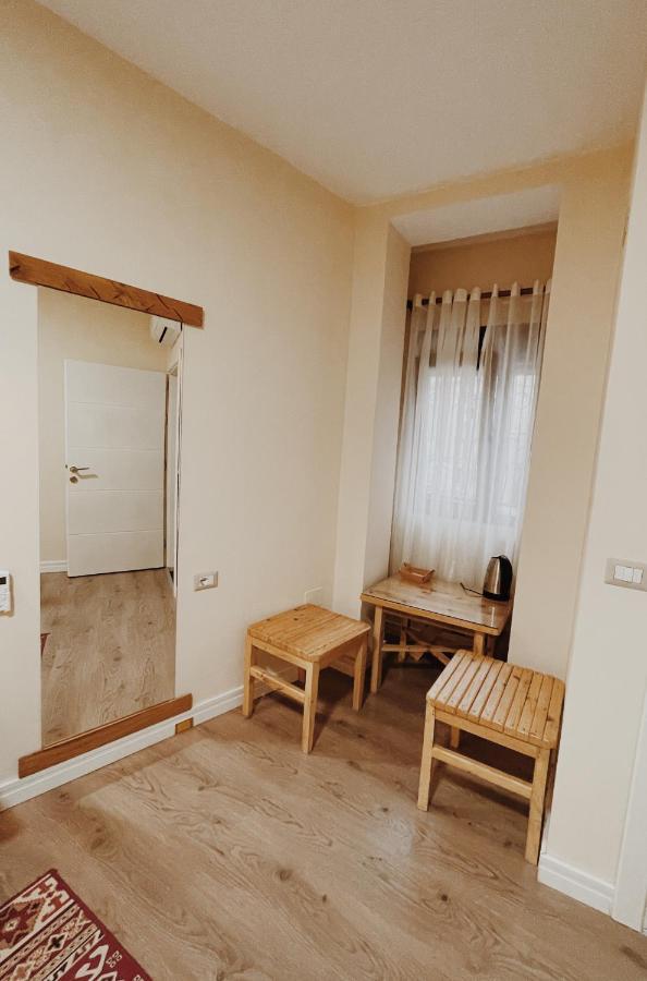 At Pikotiko'S - Korca City Rooms For Rent Εξωτερικό φωτογραφία
