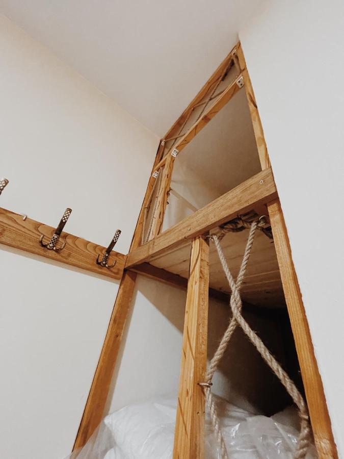 At Pikotiko'S - Korca City Rooms For Rent Εξωτερικό φωτογραφία