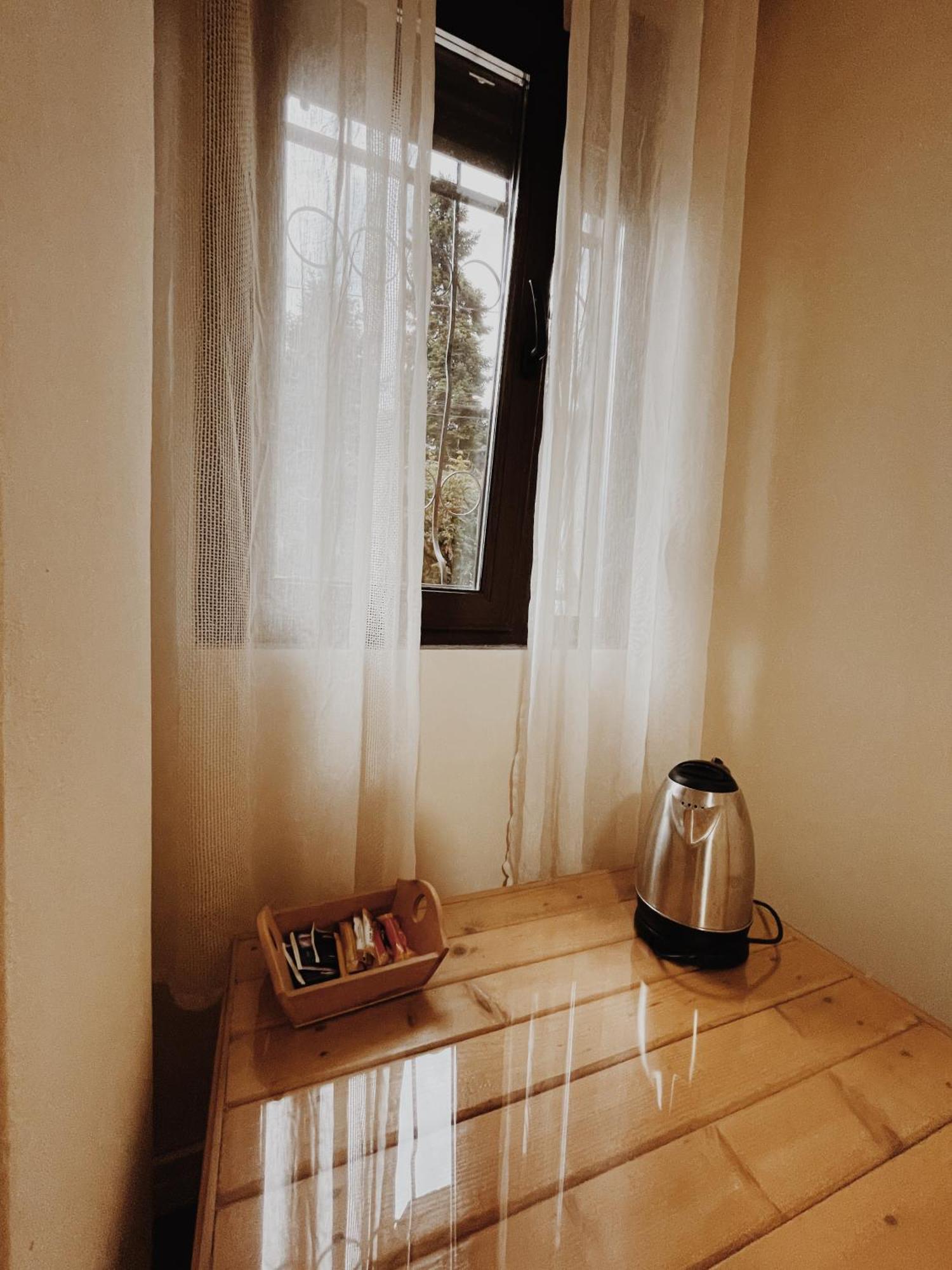 At Pikotiko'S - Korca City Rooms For Rent Εξωτερικό φωτογραφία
