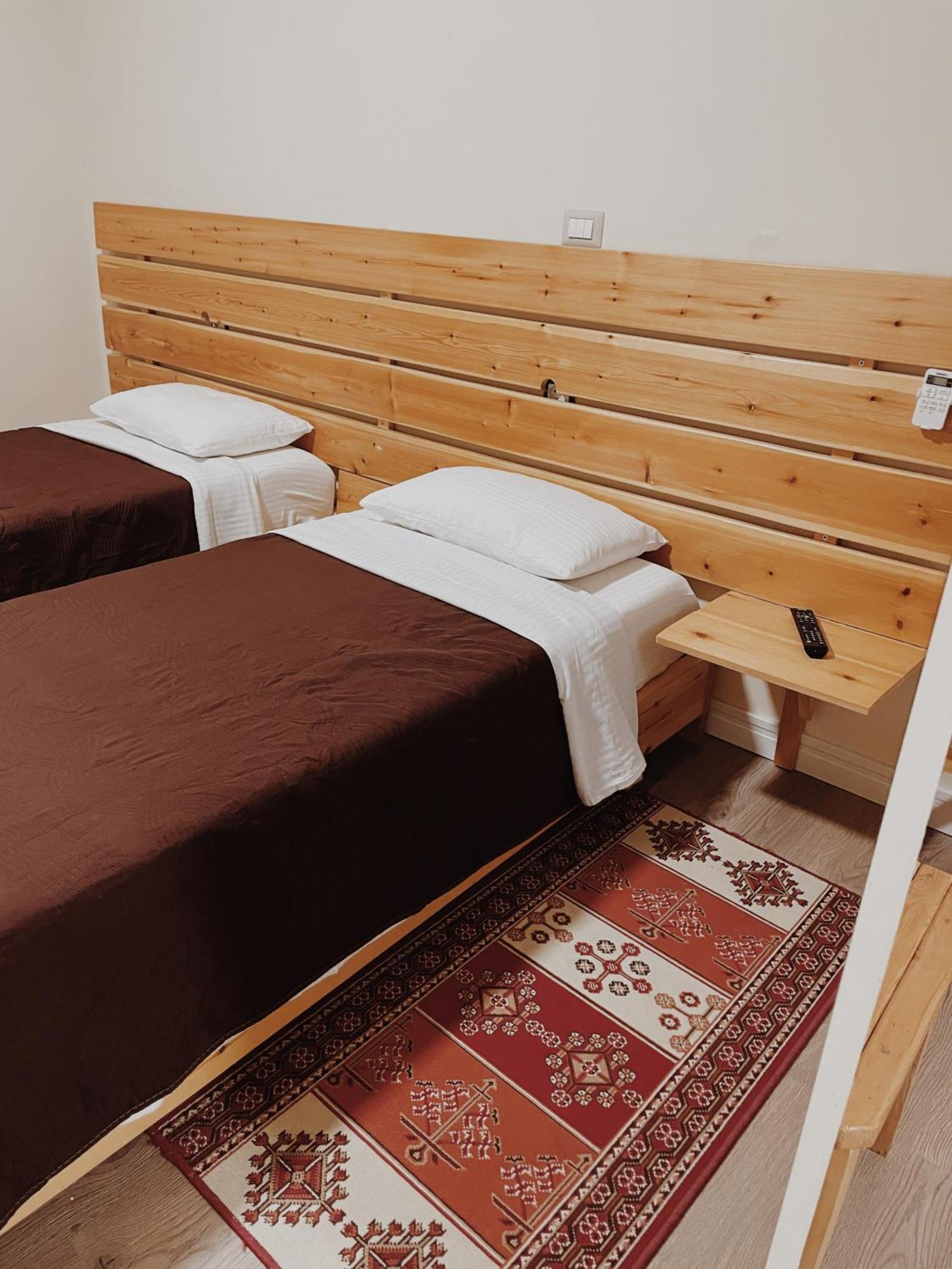 At Pikotiko'S - Korca City Rooms For Rent Εξωτερικό φωτογραφία